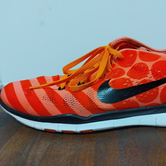 Nike Free 5.0 TR Fit 4 Lava Glow Women's Size 9 704695-602 Red Polka Dot - Picture 10 of 10